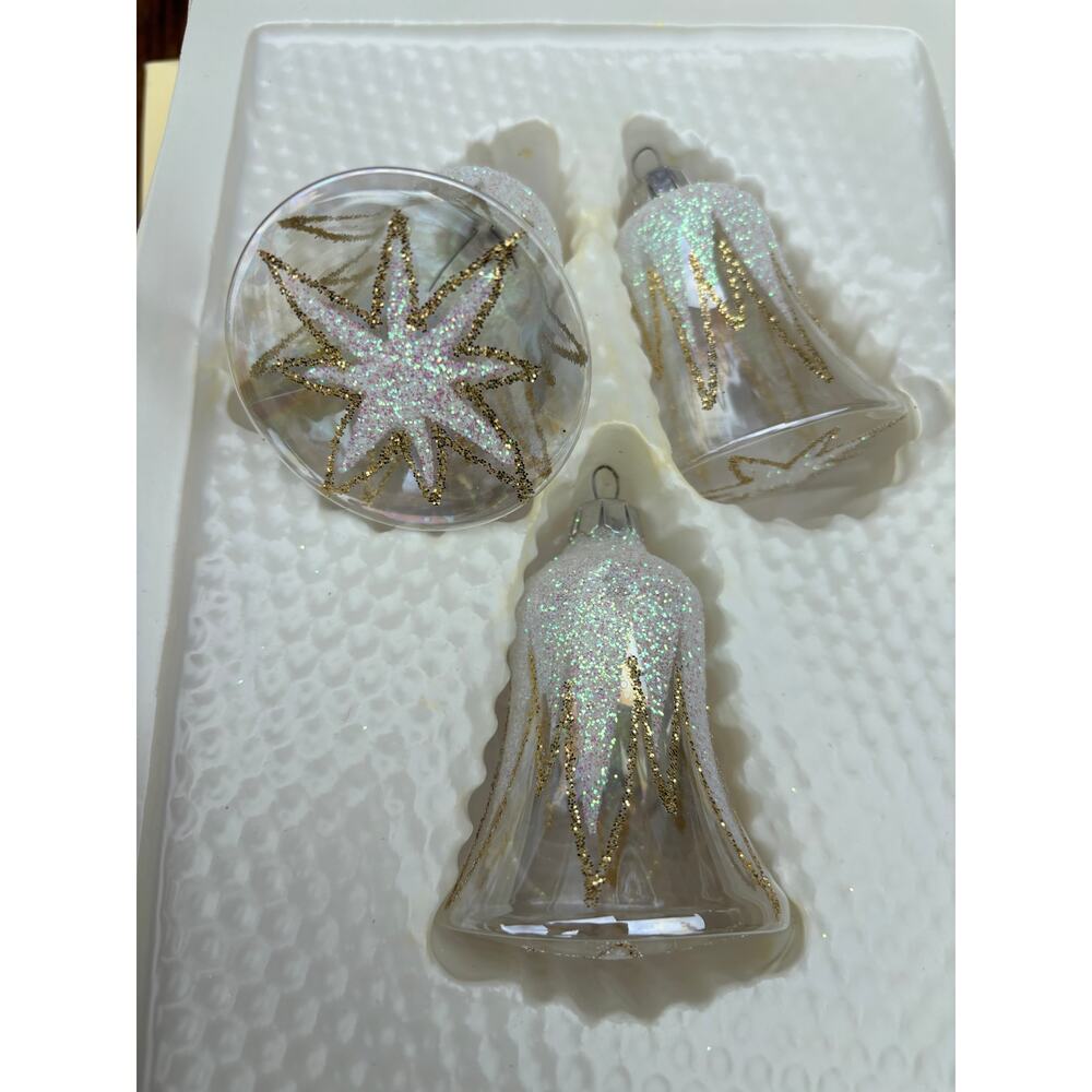 Christmas Classics Vintage Glass Hand Decorated European Gold Opal White NEW NWT